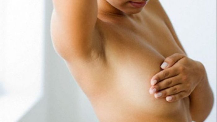 Маммологи раскрыли рецепты для продления молодости груди