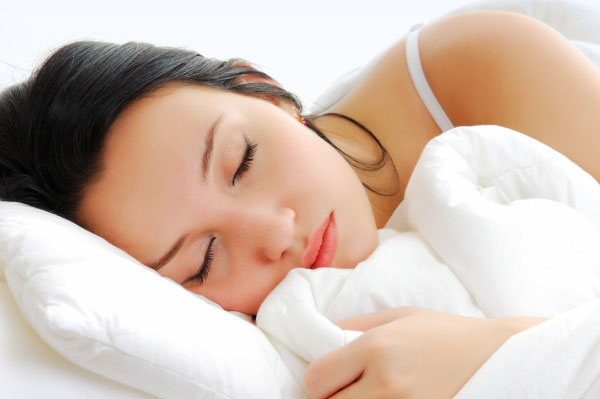 Почему женщинам требуется больше сна