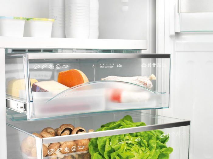 Неприятный запах из холодильника: методы борьбы
